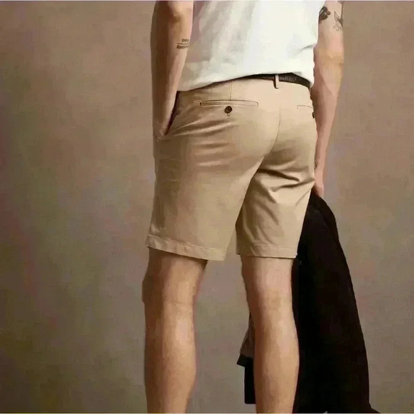 Banana Republic Core Temp Short - Picture 6 of 9